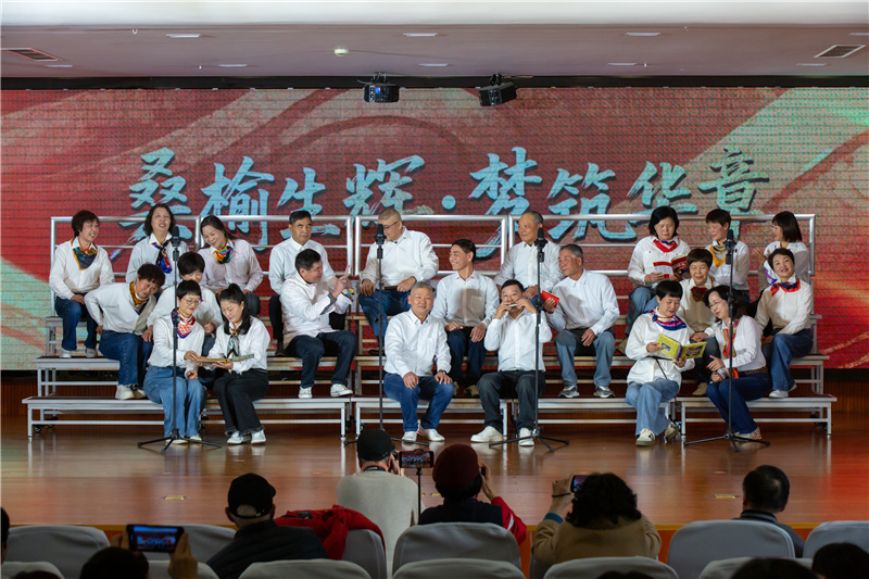 声乐三班《光阴的故事》.jpg 声乐三班《光阴的故事》.jpg